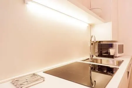 Di Punto In Bianco *