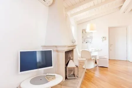 Di Punto In Bianco *